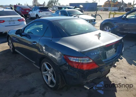 2014 Mercedes-Benz Slk 250 из США, поврежденный, VIN WDDPK4HA7EF091601